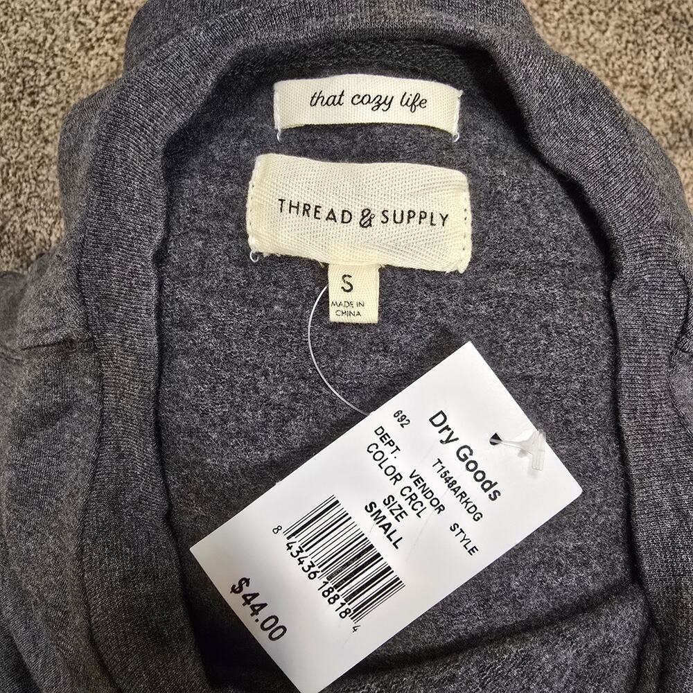 NEW NWT Women's Thread & Supply Gray Oversized Comfy Sweatshirt | Size Small - Picture 8 of 10